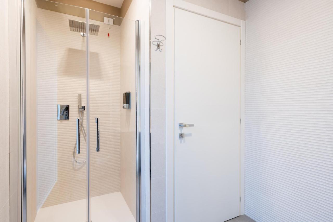 Louxory Accomodation Cagliari Apartman Kültér fotó